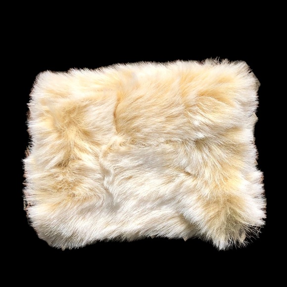 Cream faux fur and silver sequin neck warmer NWT - Picture 8 of 13